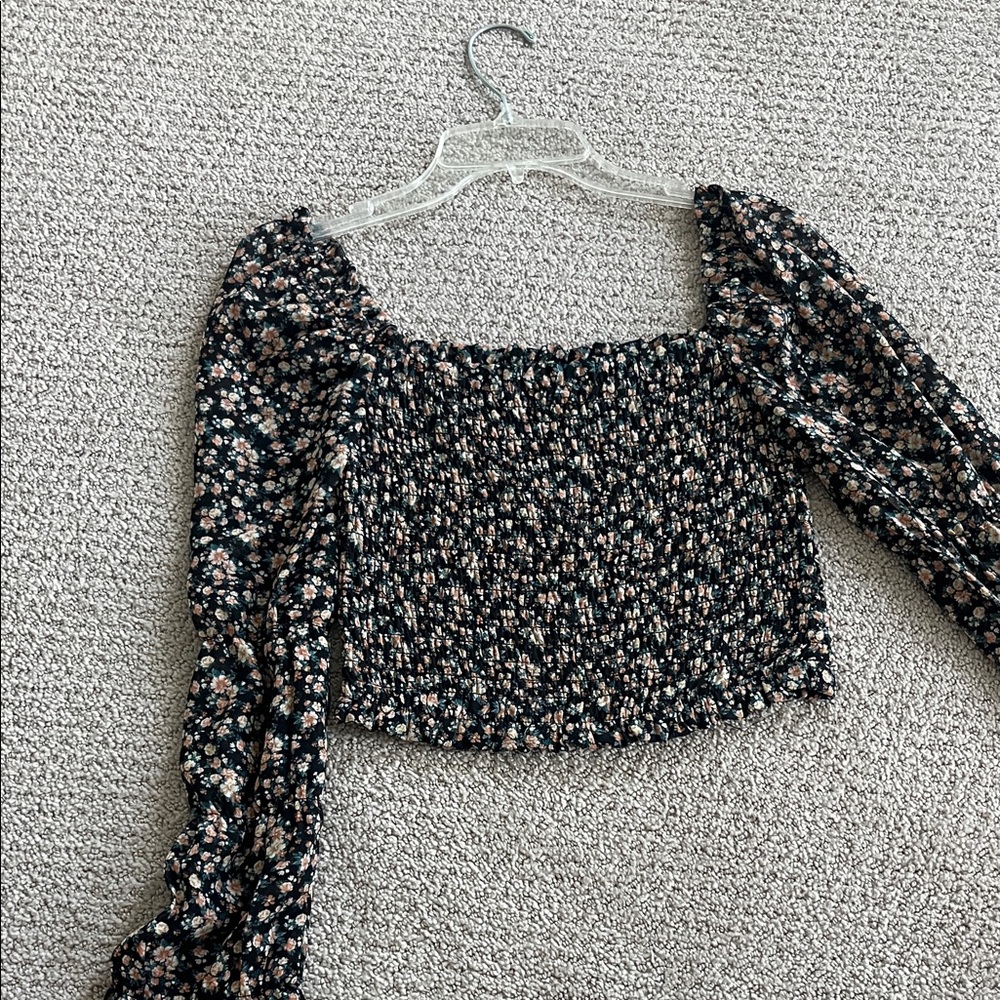 Wild Fable Black and Cream Floral Blouse